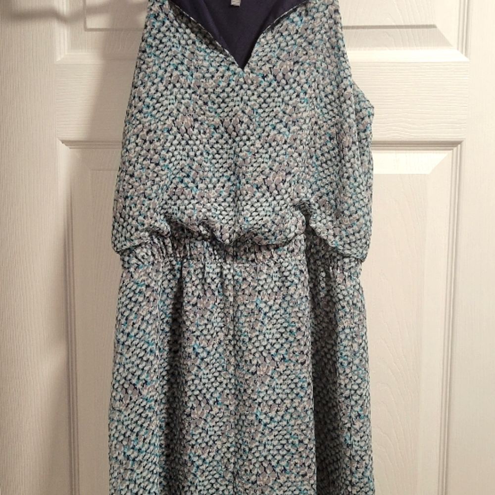 Daisy Fuentes small flowy summer /work dress